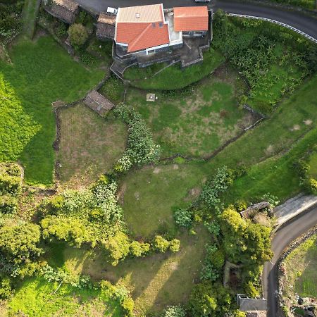 Casa Dos Caldeiras Acomodação com café da manhã Lajes do Pico Exterior foto