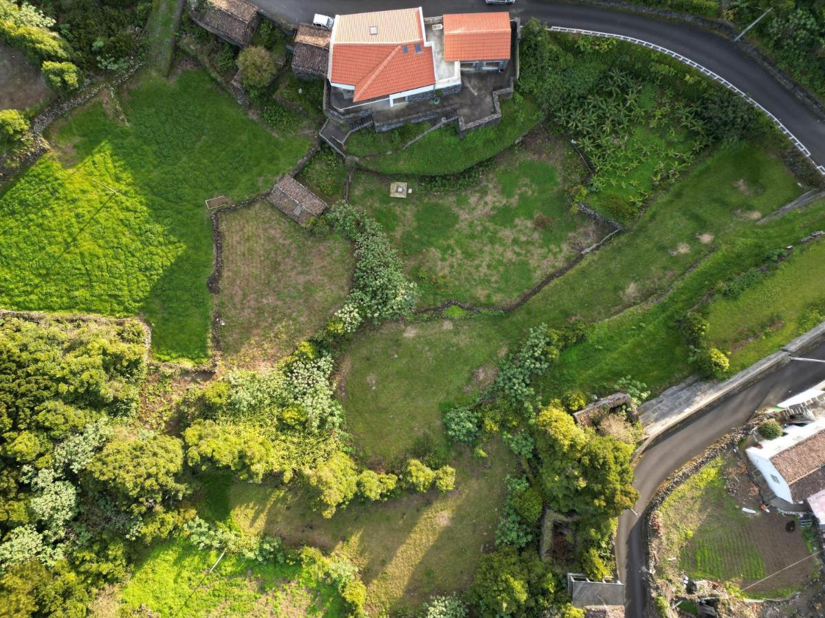 Casa Dos Caldeiras Acomodação com café da manhã Lajes do Pico Exterior foto