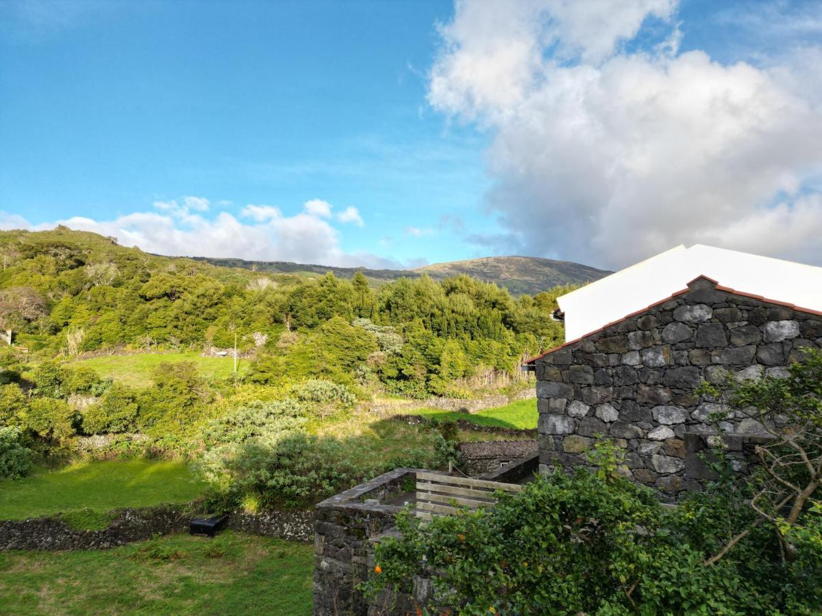 Casa Dos Caldeiras Acomodação com café da manhã Lajes do Pico Exterior foto